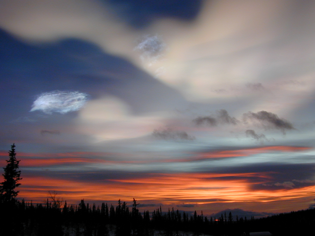 Polare Stratosphärische Wolken über Kiruna (Nordschweden)