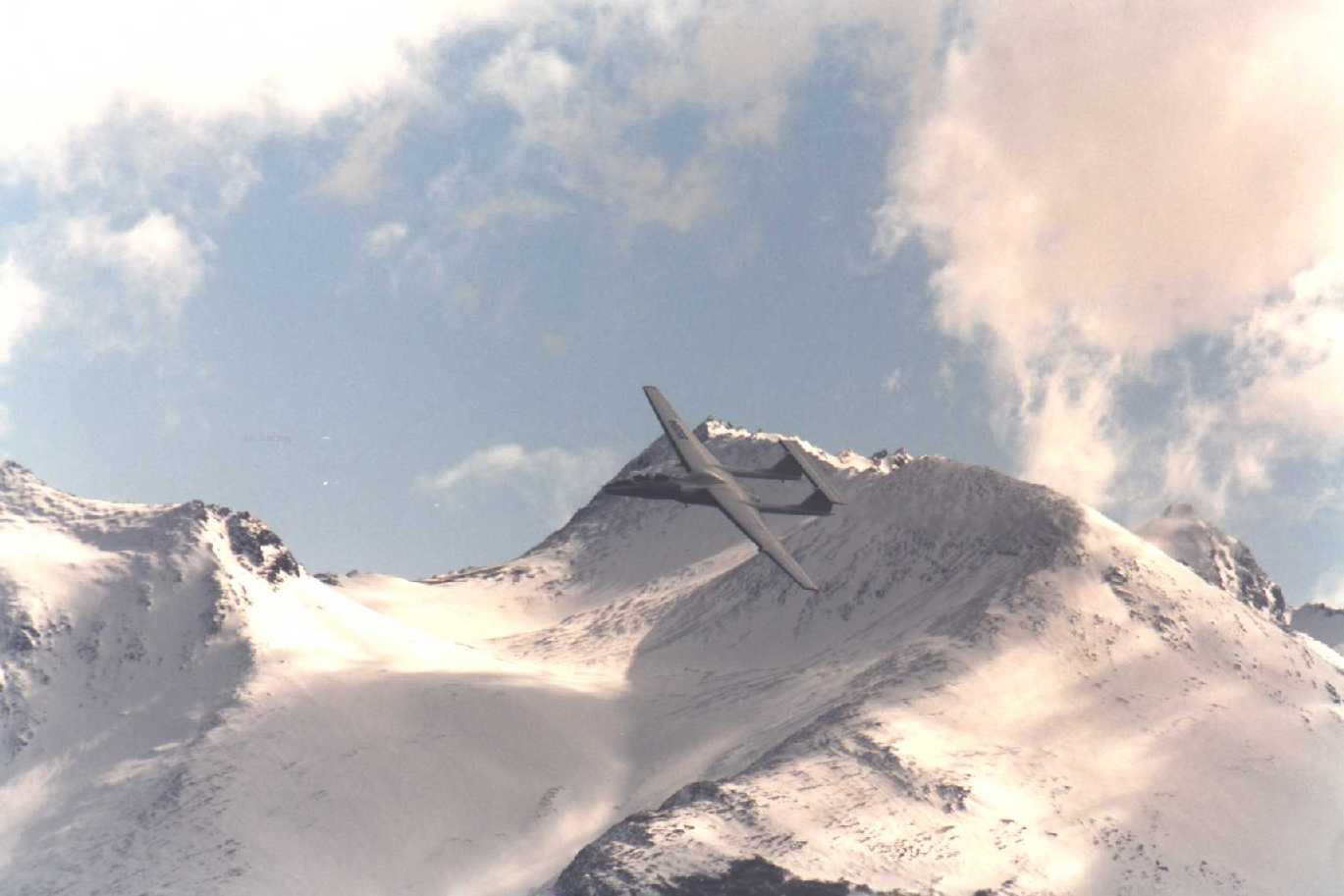 Geophysica turn before landing, Ushuaia 1999.
